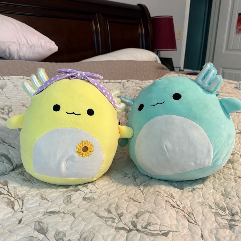 Yellow & Mint-green Squishmallow Axlotl Pair